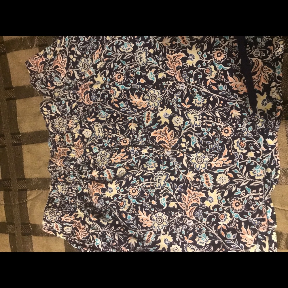 Old navy skirt with POCKETS